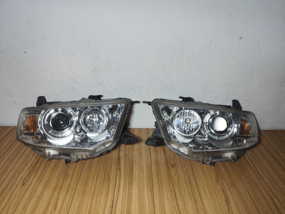 Фары 2шт Mitsubishi Pajero Sport 08-16 L200 Митсубиси Паджеро Спорт