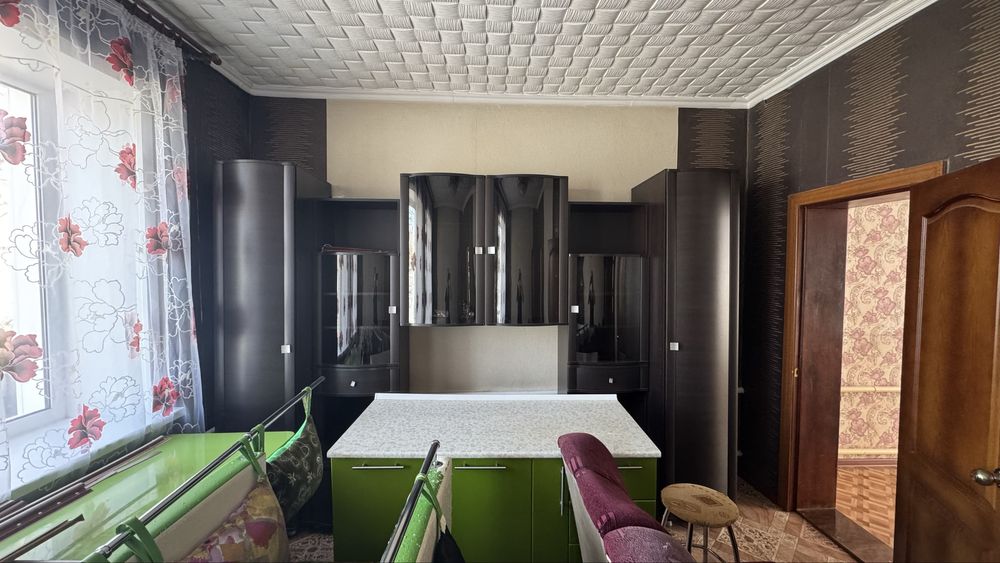 Продам стенку в гостиную.