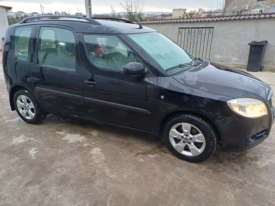 Mașina Skoda Roomstar