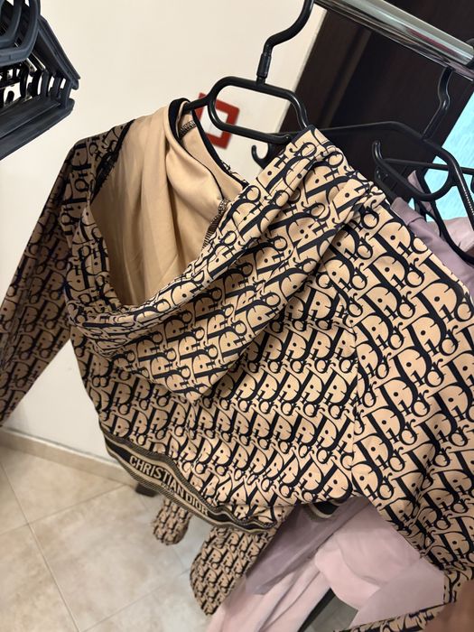 Сет , две части, често ново 70€