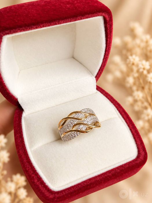 Серебряное красивое кольцо  925 проба. Есть  доставка. Коробка в бонус
