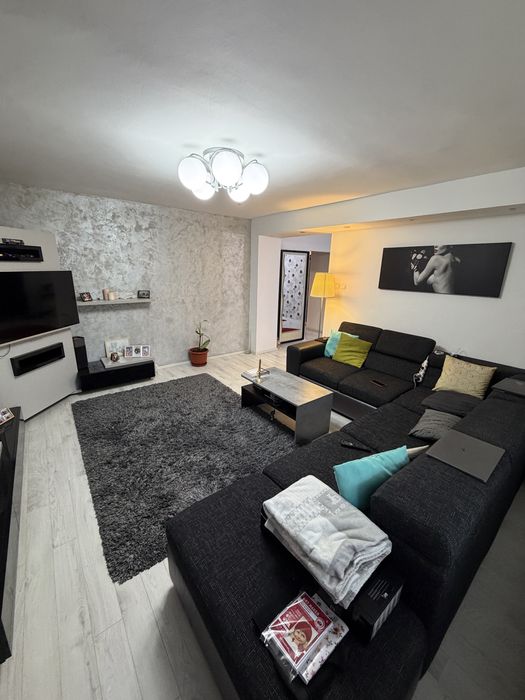 Vand apartament m6