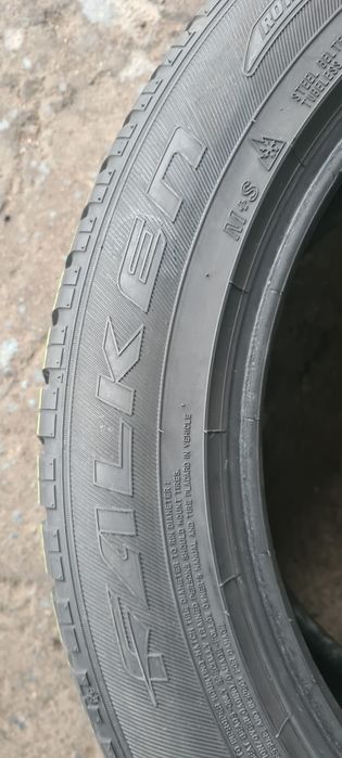 4 anvelope iarna,fata Maxxis 255/50/19,spate Falken 285/45/19.Pret/buc