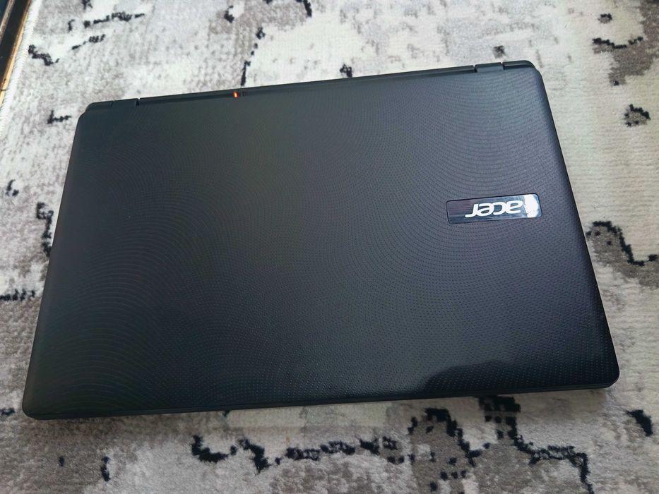 Acer Noutbuk core i3 5-avlod 8/128 SSD