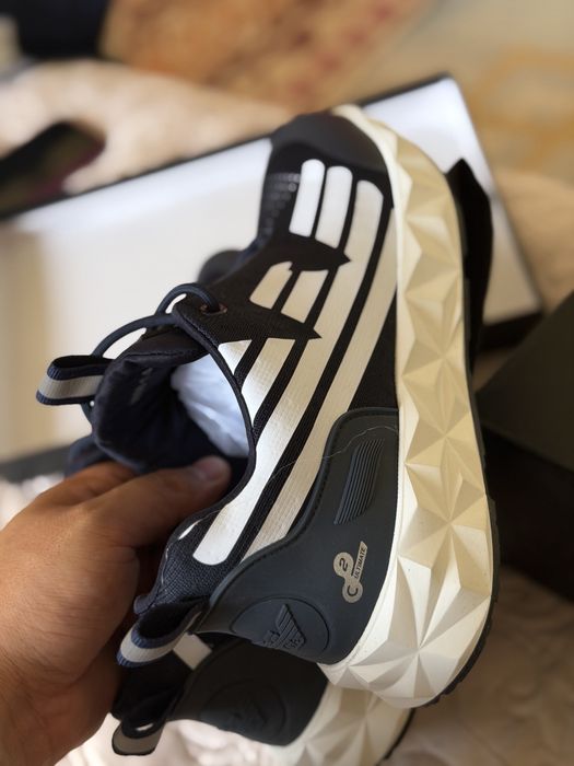 Кроссовки Ea7 новый звоните