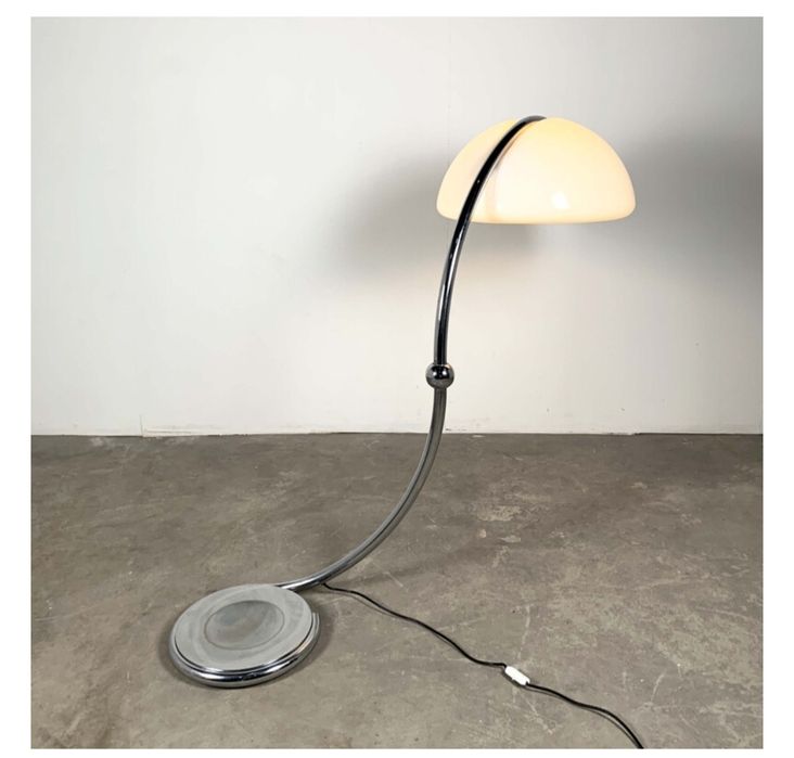 Лампа подова серпенте дизайн Elio Martinelli,Италия