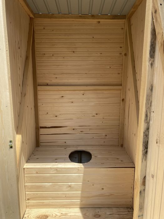 Туалет уличный  .