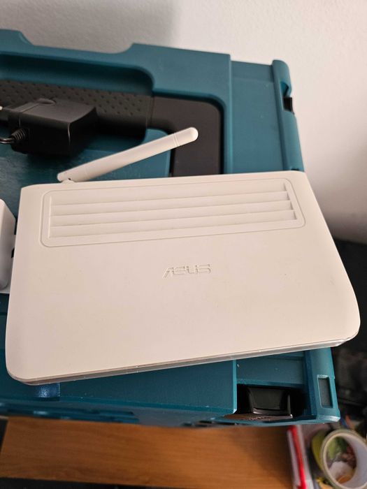 Switch MERCUSYS Router Asus