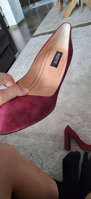 Musette pointed-toe stiletto