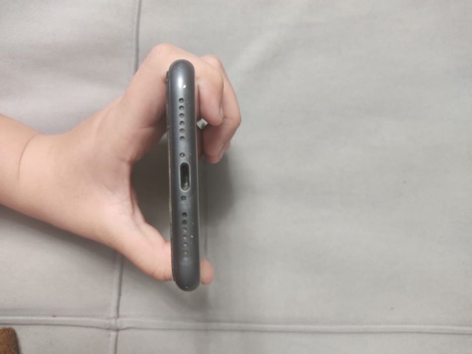 iPhone 11 рудный