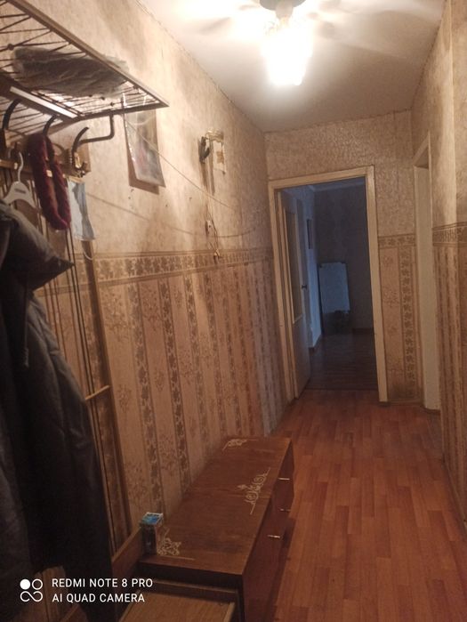 Продам квартиру 3-х комнатную.