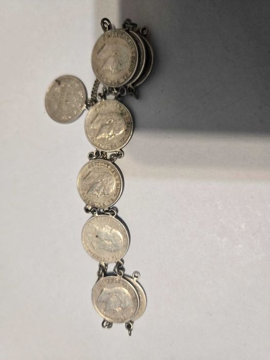 Продавам старинни монети