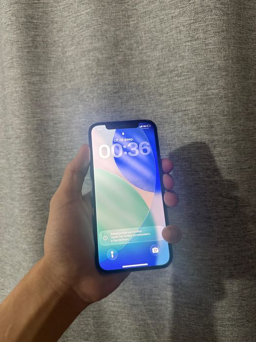 продаю айфон 12