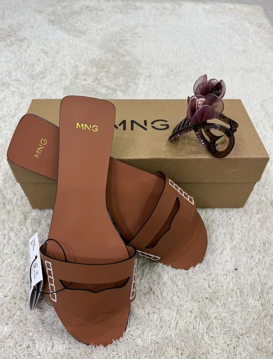 Шлепки Zara и Mango