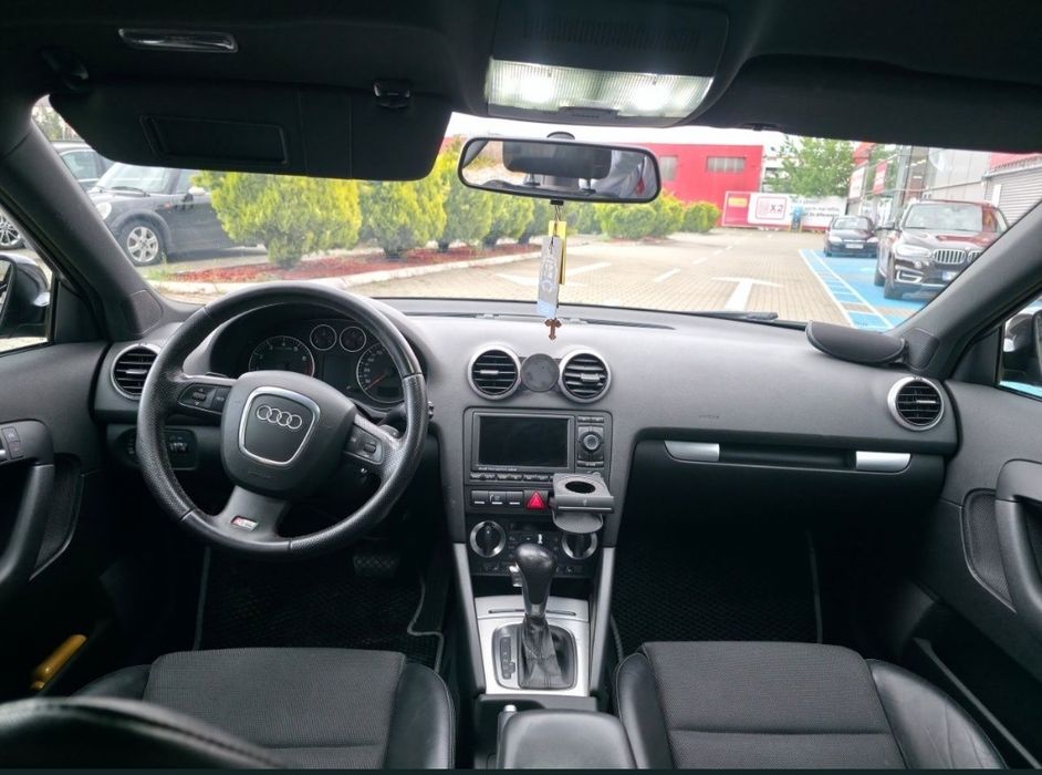 Audi A3 Sportback S-Line 1.4 TFSI DSG • BOSE • Bi-Xenon • Încălzire scaune • R17