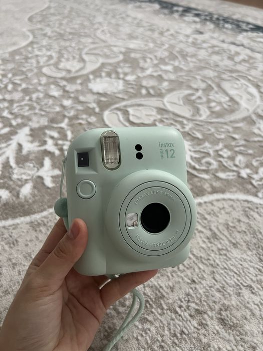 Instax mini 12 (В идеальном состоянии)