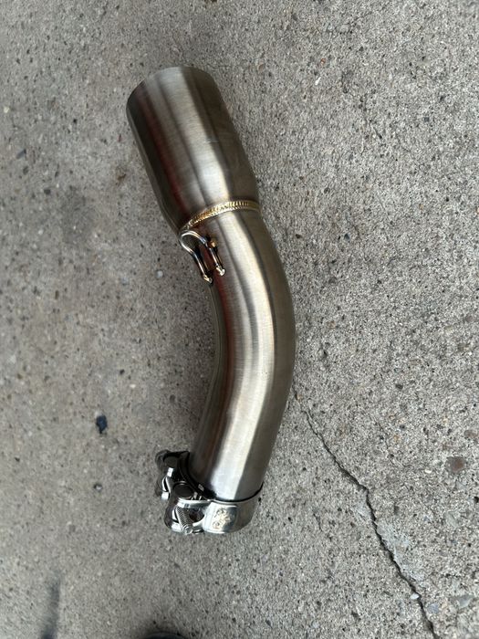 Conector evacuare