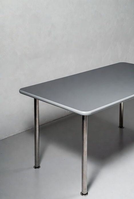 Стол кухонный серый длинный