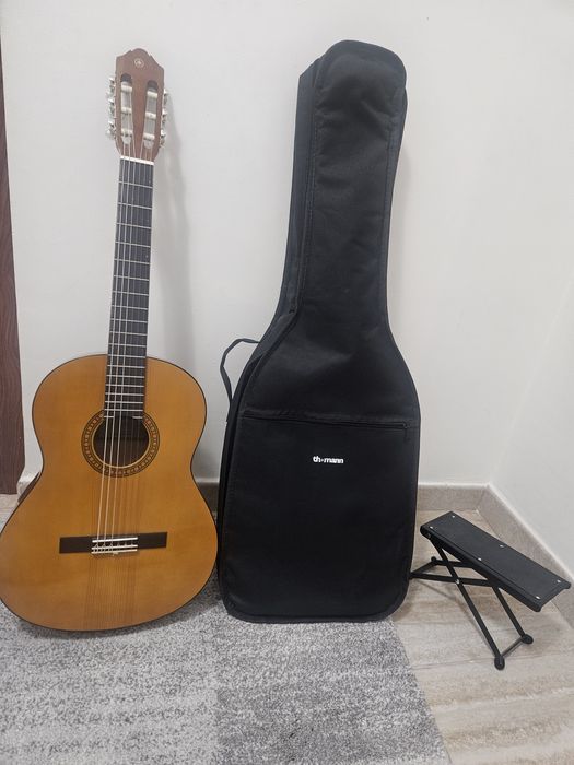 Vând chitară clasică