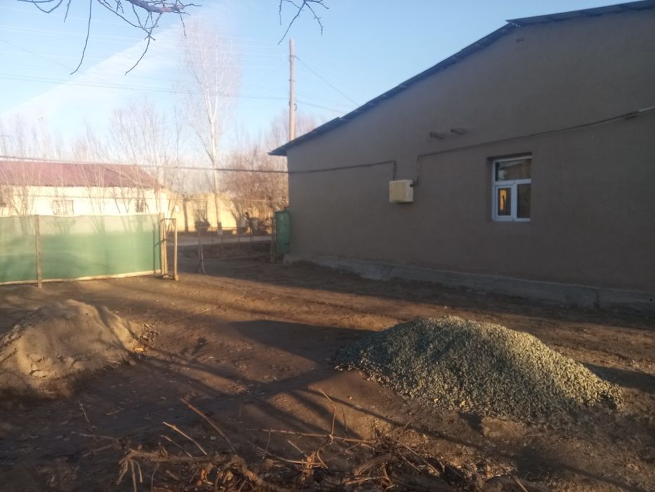 Ŭy satiladi Kegeyli rayoni Shreder awilinda bahasi kelisimli.