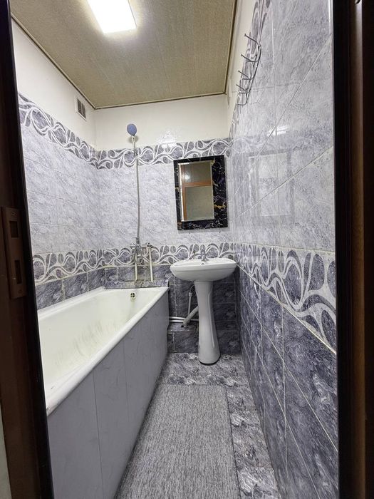 Продаётся 3х комнатная квартира на 3м этаже в 4х этажном доме.