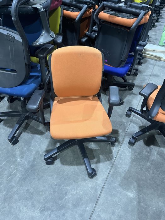 Scaune ergonomice Ahrend 230-220 model