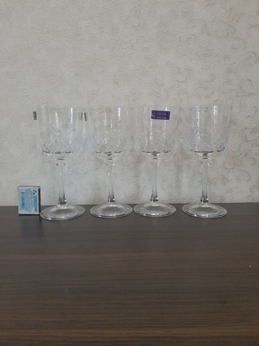Бокалы 3500 тг новые