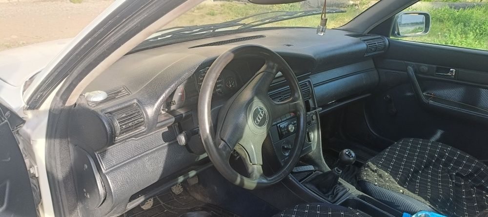 Продам Audi 100 C4