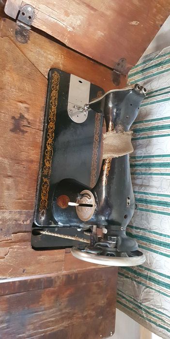 Швейная машинка Раритет