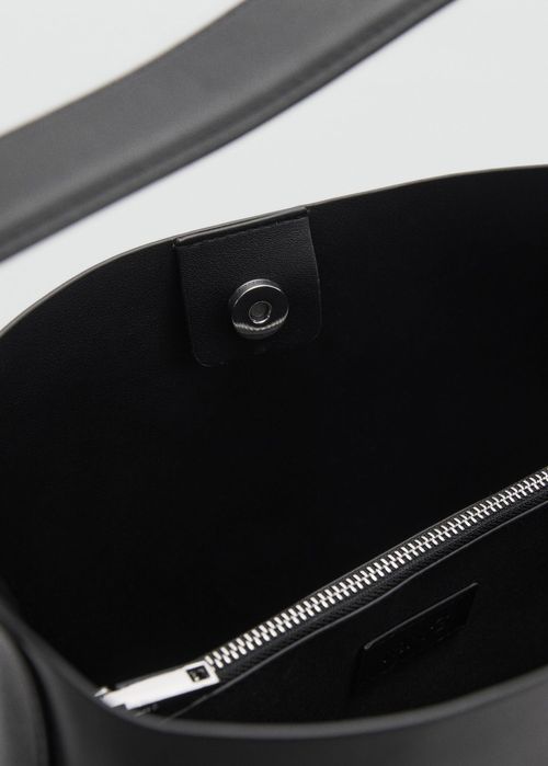 Чанта от кожа Mango