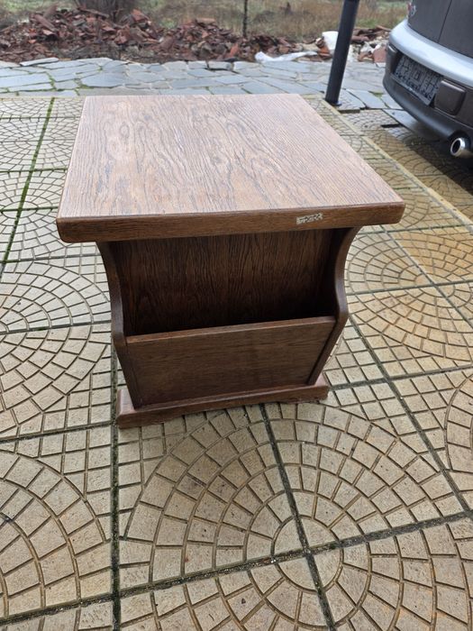 Дървена ретро масичка