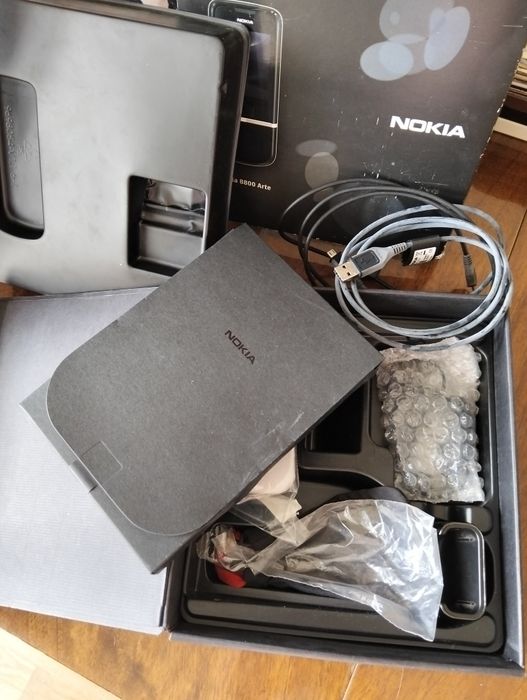 Nokia 8800 Arte титановй корпус