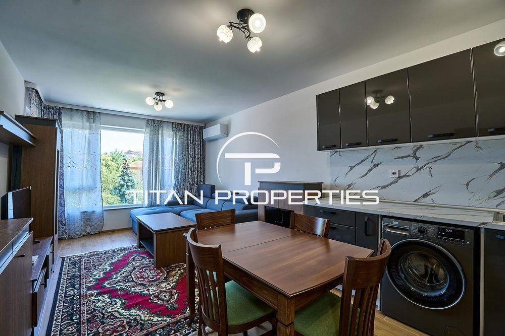 Дава се под наем Двустаен апартамент в Пловдив, Център - 50 кв.м за 475 € - Снимка #1