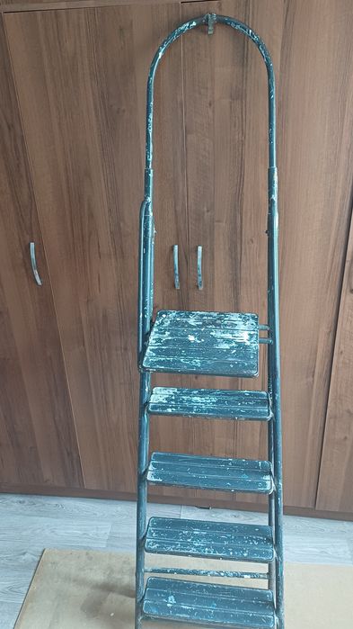 Продам лестницу . Продам стремянку. Стремянка.