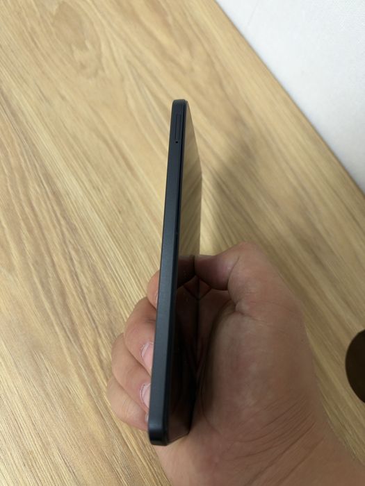 Продам смартфон Redmi note 12