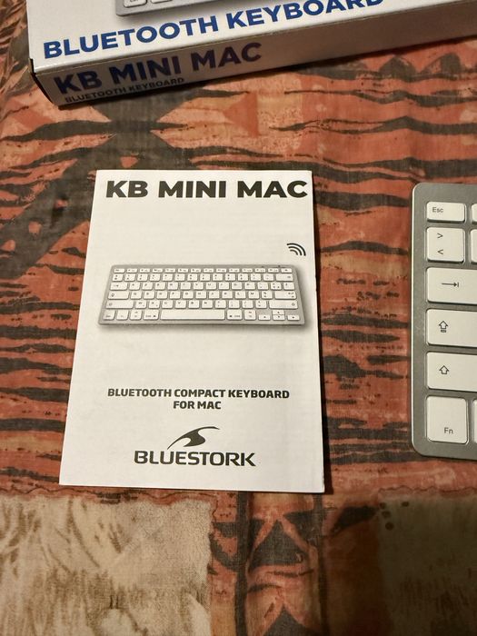 Метална безжична клавиатура (нова)