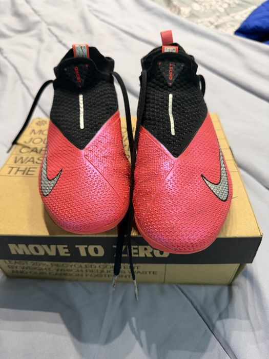 Футболни обувки /бутонки Nike Phantom VSN 2 MG Перфектни!37.5н