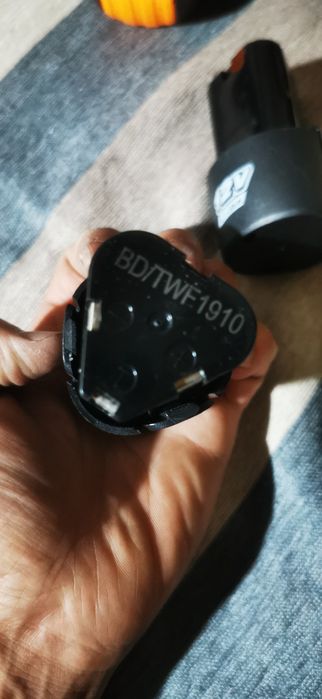 Акамулятор для шуропеверта ЗУБР  итд 12w