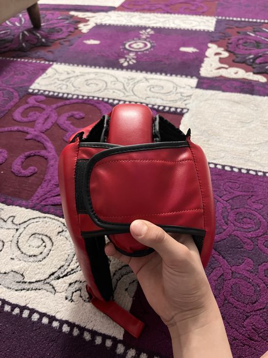Продам шлем для кик боксинга