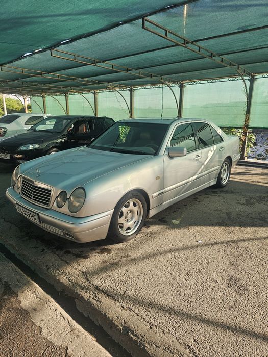 Other E 350 1996 — 4