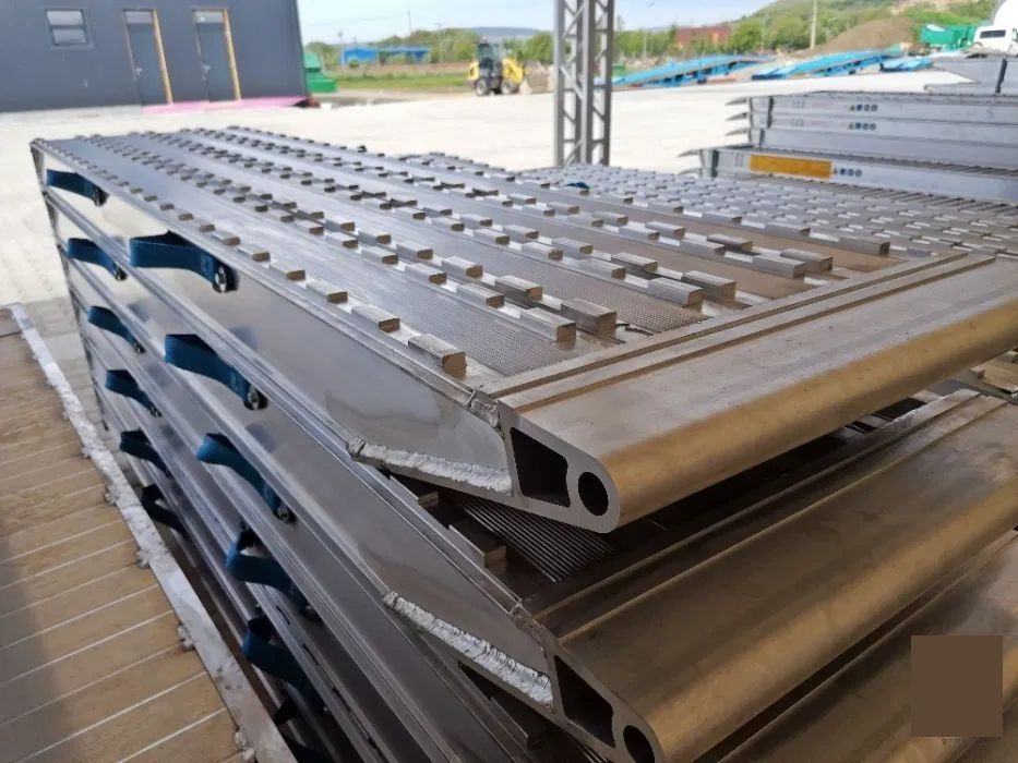 Rampe aluminiu trailer pentru incarcare utilaje -de la 10 la 60 tone
