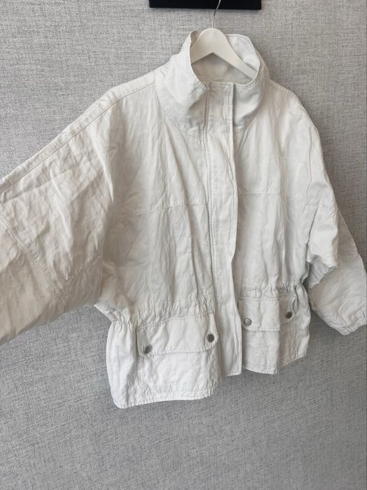 Продам куртку -ветровку ZARA