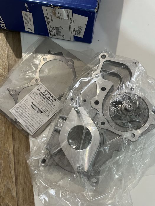 Помпа Тойота 2.0d 1cd-ftv