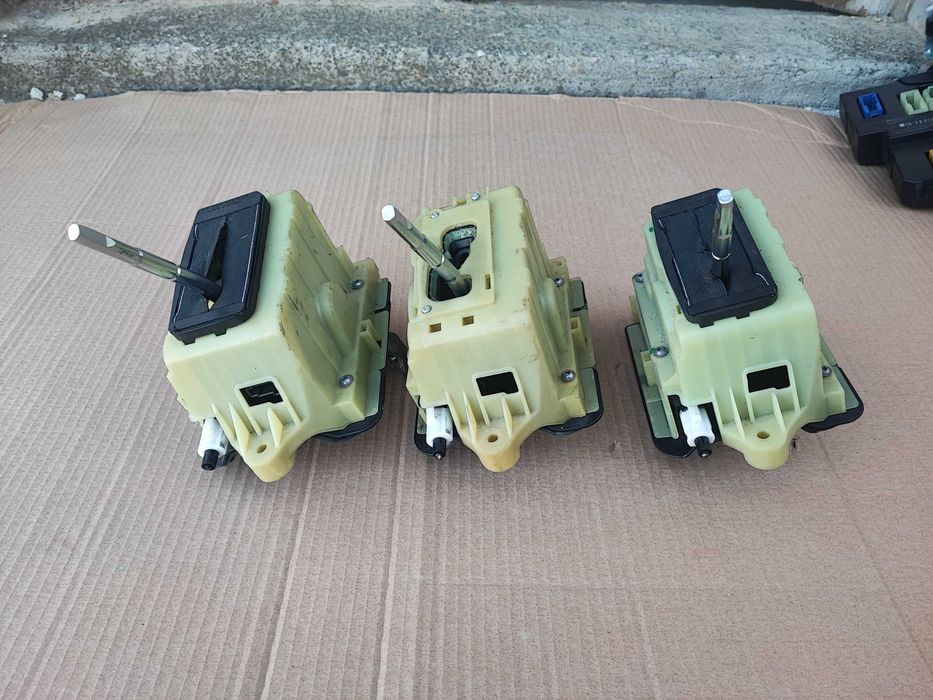 Скоростни лостове избирачи и редачи за Мерцедес