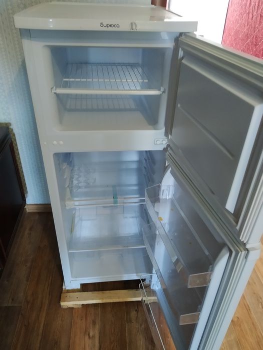 Продам холодильник " Атлант" Беларусь , компактный новый