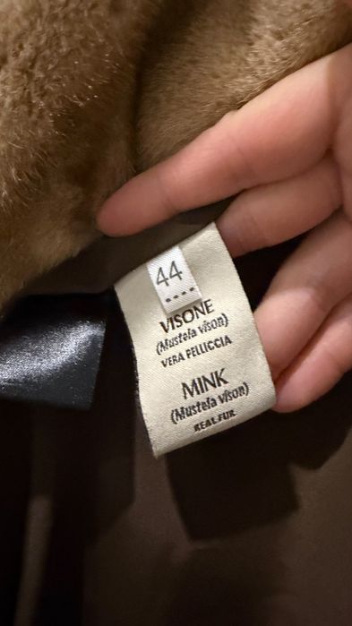 Продам шубу буу в отличном состояний