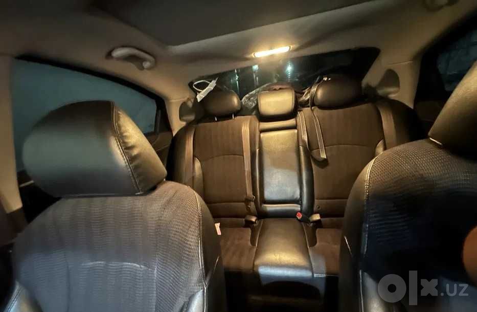 Hyundai Sonata 2012, 2.4 (Full): Toza tarix, jiddiy udari yo'q