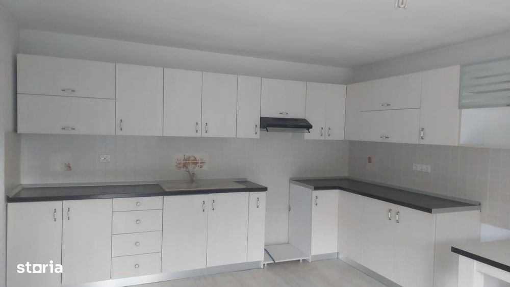 Casa de vanzare 100 mp, Moeciu de Jos, Jud. Brasov, langa Bran.