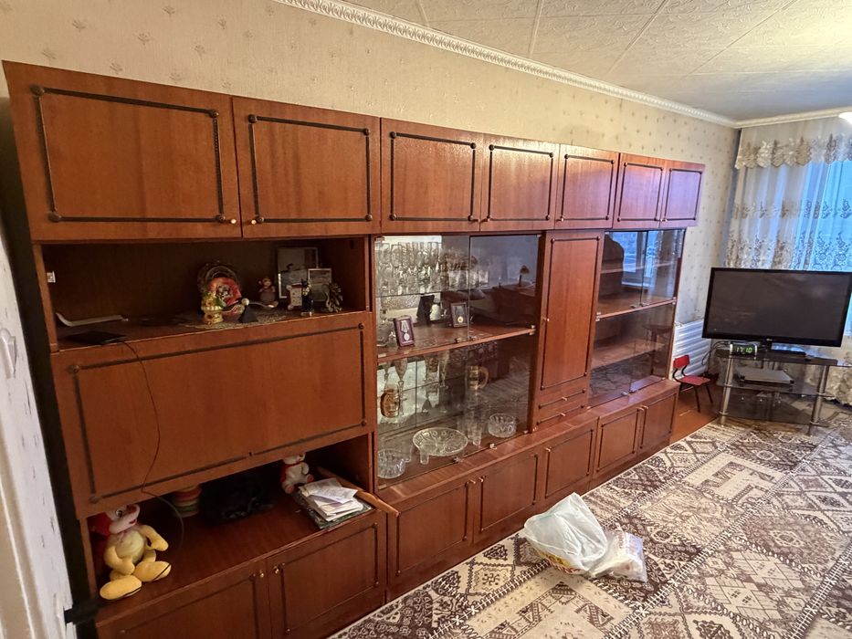 Отдам шкафы, серванты