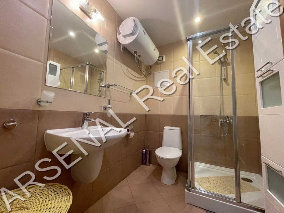 Тристаен апартамент под наем, Лозенец